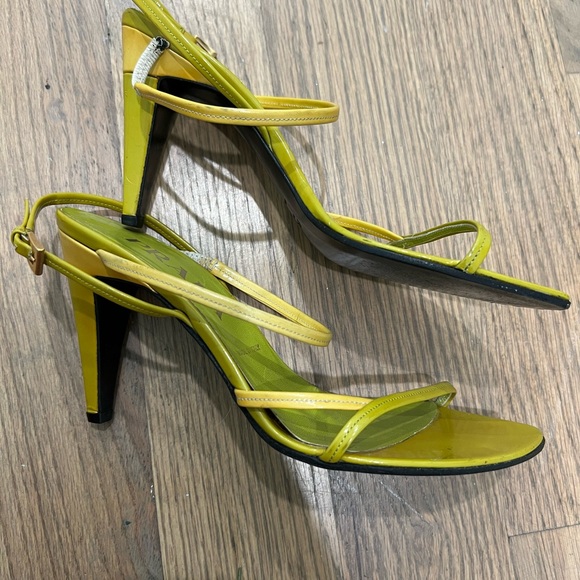 Prada Heels size 7 - Picture 4 of 9